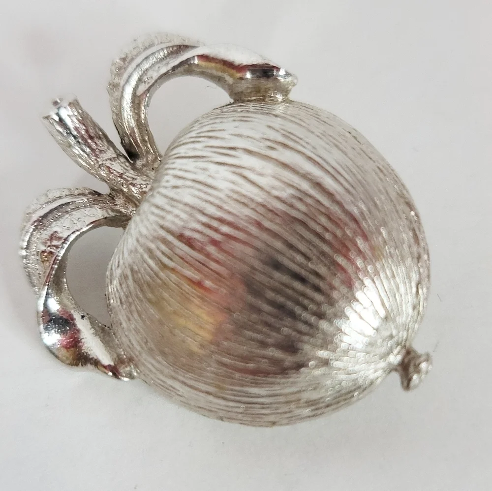 Vintage Sarah Covington Adam's Delight Earrings